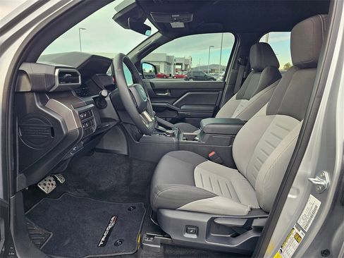 Used 2024 Toyota Tacoma TRD Sport image 19