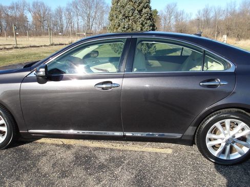 Used 2011 Lexus ES 350 image 33