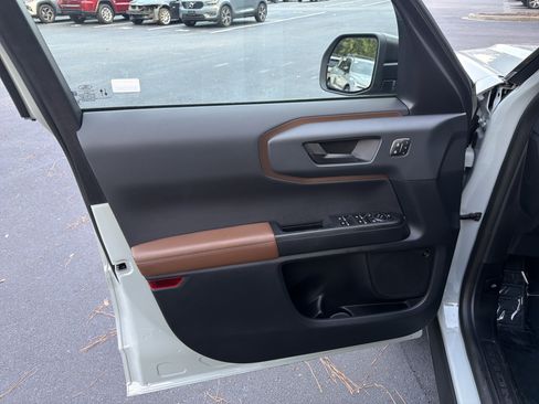 Used 2023 Ford Bronco Sport Outer Banks w/ Tech Package AWD/4WD image 14