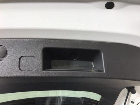 New 2026 Chevrolet Equinox LT image 8