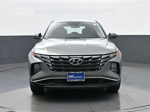Certified 2024 Hyundai Tucson SE image 2