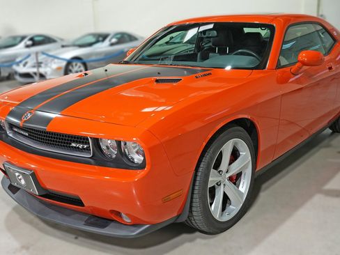 Used 2008 Dodge Challenger SRT8 image 8