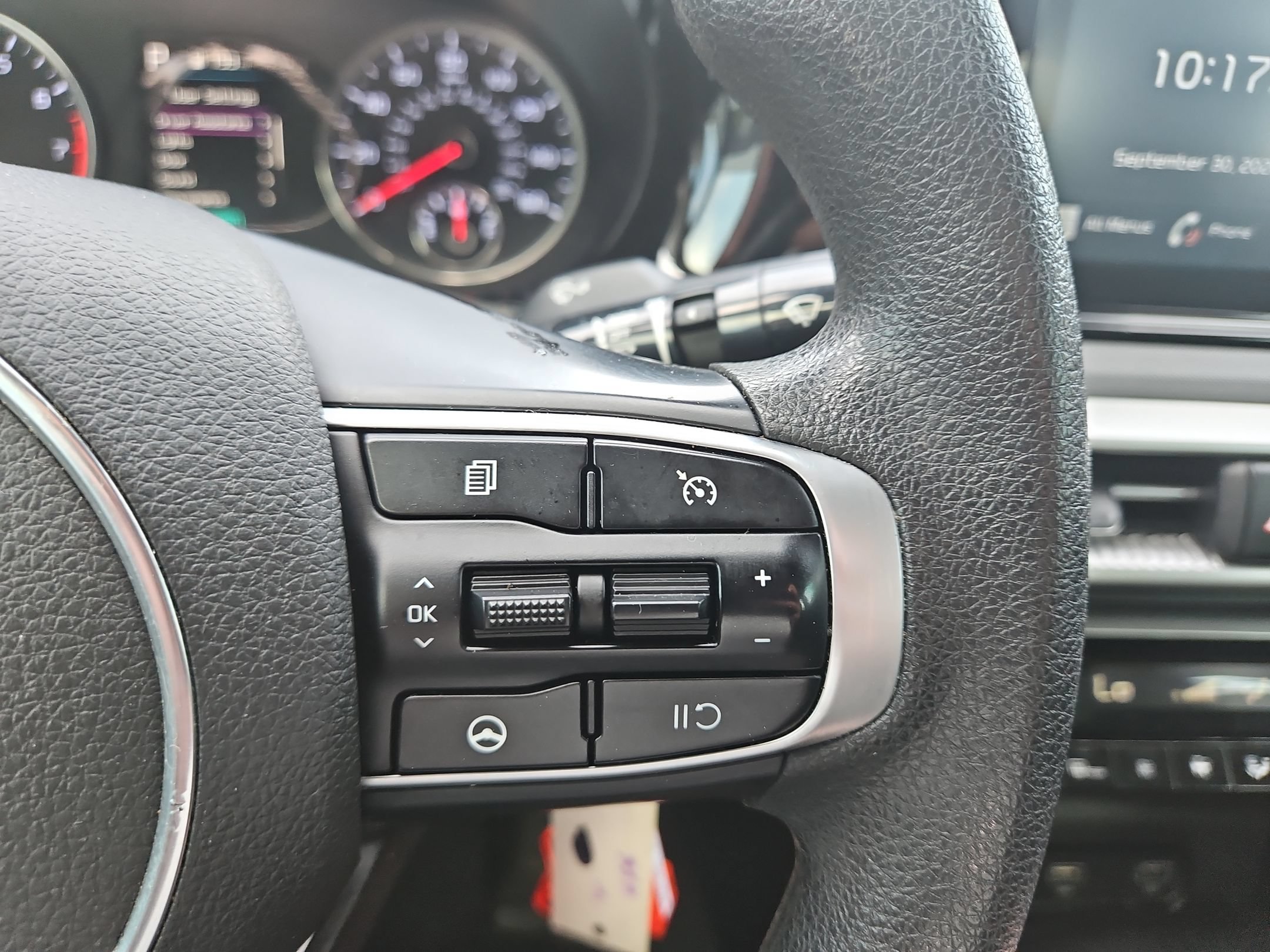 Used 2021 Kia K5 LX FWD image 28