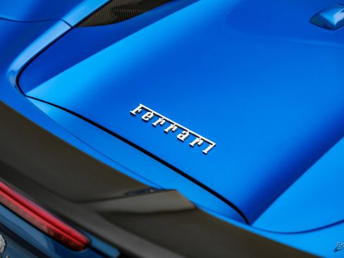Used 2017 Ferrari 488 Spider RWD image 21