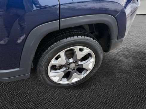 Used 2018 Jeep Compass Limited image 11