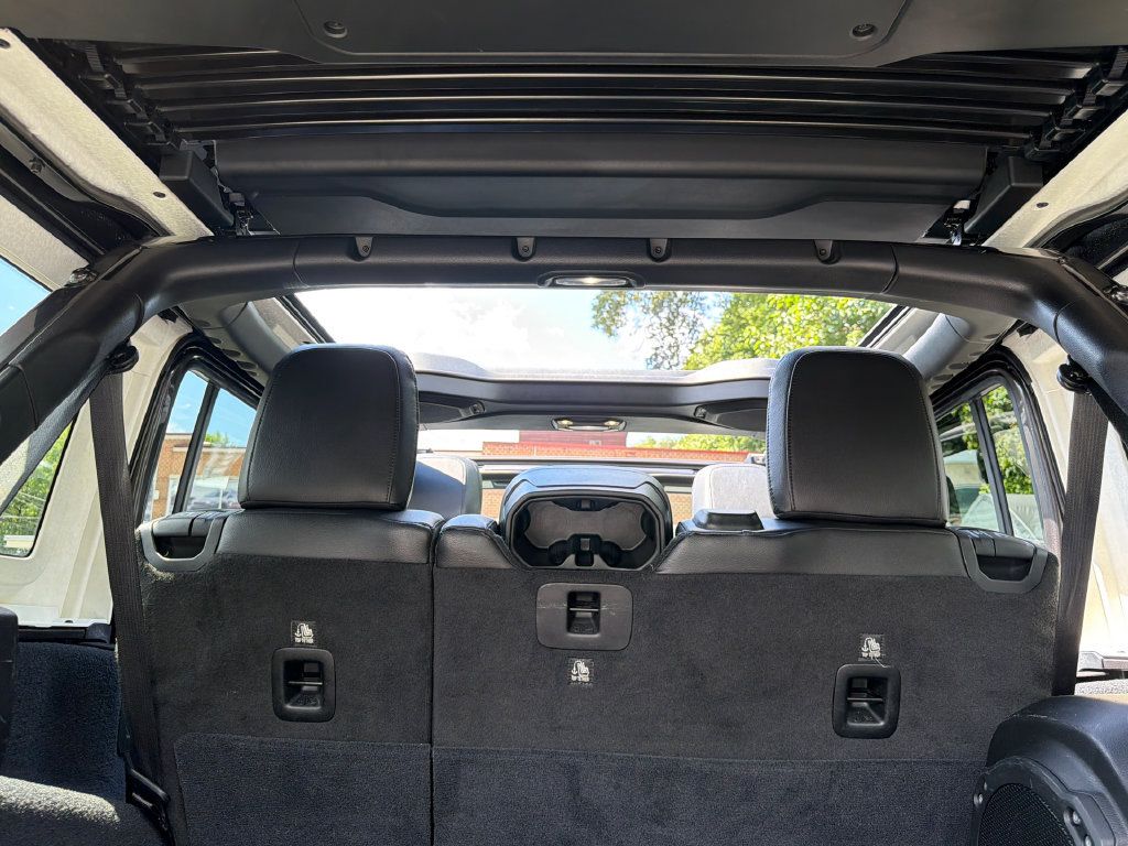 Used 2019 Jeep Wrangler Unlimited Rubicon AWD/4WD image 8