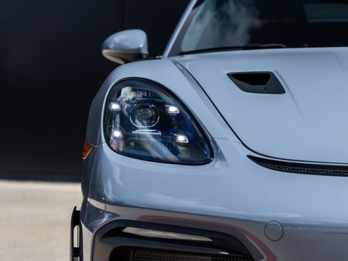 Certified 2025 Porsche 718 Boxster Spyder RS RWD image 23