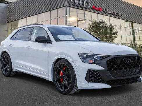 New 2026 Audi RS Q8 performance image 5