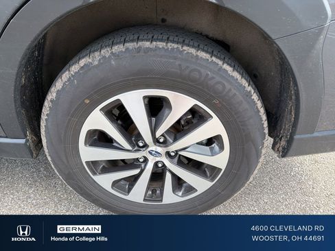 Used 2025 Subaru Outback Onyx Edition XT AWD/4WD image 2
