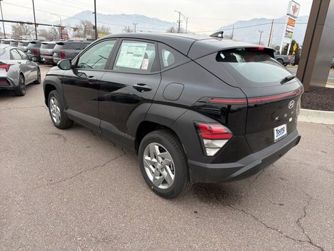 New 2026 Hyundai Kona SE image 7