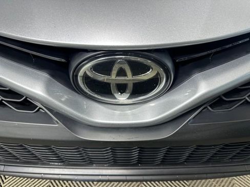 Used 2023 Toyota Camry SE image 9