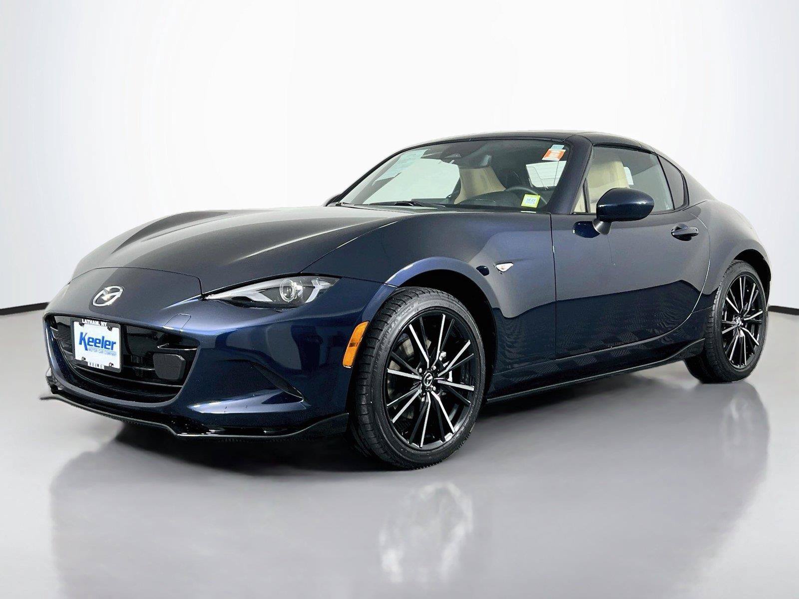 Used 2025 MAZDA MX-5 Miata RF Grand Touring w/ Appearance Package RWD image 2