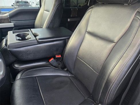 Certified 2019 Ford F250 Lariat w/ Lariat Value Package image 9