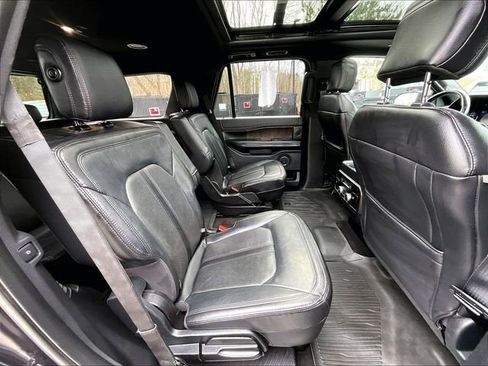 Used 2019 Ford Expedition Limited w/ Equipment Group 302A AWD/4WD image 23