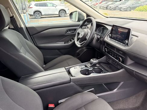 Certified 2024 Nissan Rogue S FWD image 24