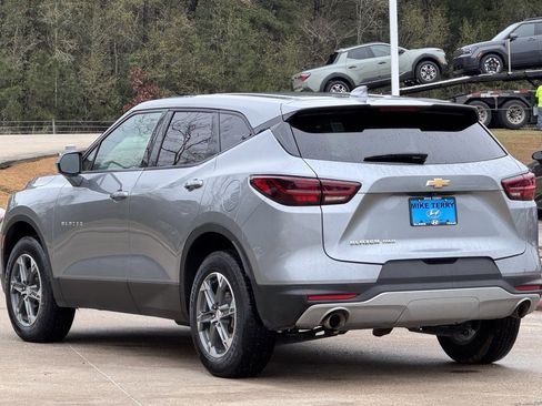 Used 2025 Chevrolet Blazer LT image 14