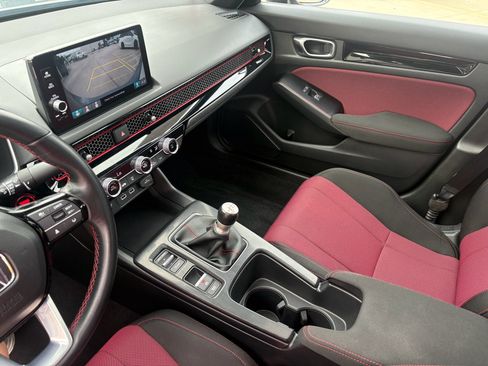 Certified 2024 Honda Civic Si image 17