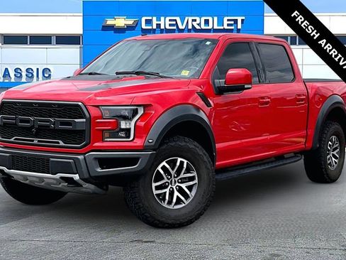 Used 2018 Ford F150 Raptor w/ Equipment Group 802A Luxury AWD/4WD image 3