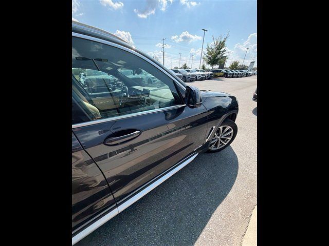 Used 2018 BMW X3 xDrive30i AWD/4WD image 4