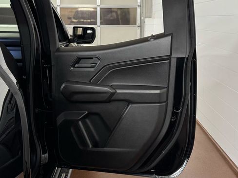 Used 2024 Chevrolet Colorado Trail Boss w/ Advanced Trailering Package image 33