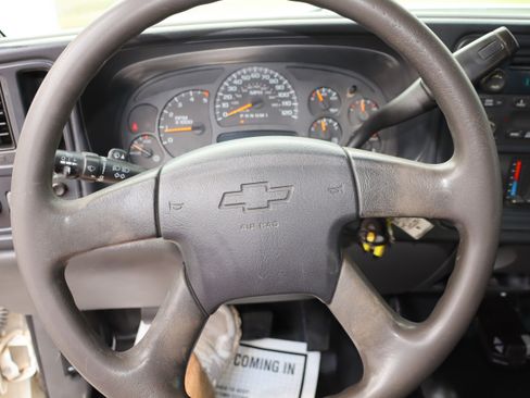 Used 2007 Chevrolet Silverado 2500 W/T w/ Heavy-Duty Power Package image 24