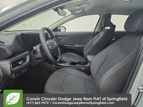 Used 2025 Kia K4 FWD image 18