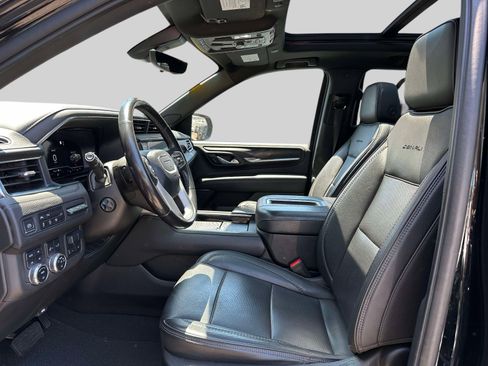 Used 2022 GMC Yukon Denali w/ Denali Ultimate Package AWD/4WD image 17