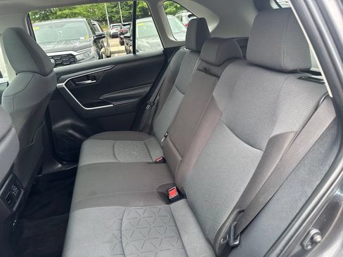 Used 2025 Toyota RAV4 XLE w/ Convenience Package AWD/4WD image 36