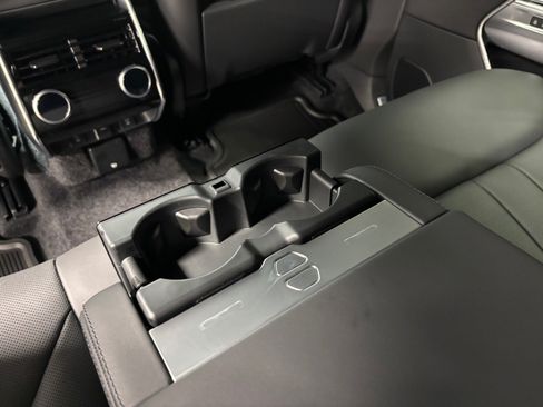 New 2026 Land Rover Range Rover Long Wheelbase SE AWD/4WD image 24