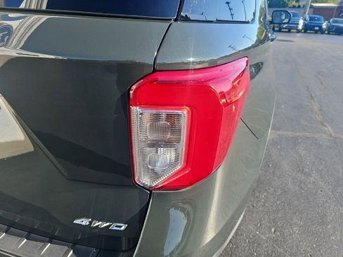 Used 2023 Ford Explorer XLT w/ Equipment Group 202A AWD/4WD image 6