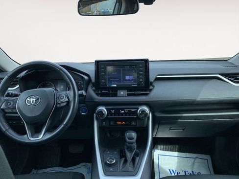Used 2021 Toyota RAV4 XLE w/ Convenience Package AWD/4WD image 10