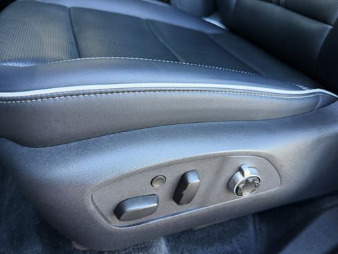 Used 2025 Buick Enclave Avenir w/ Super Cruise Package image 6