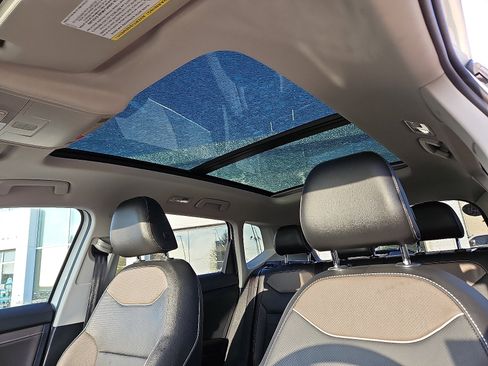 Certified 2023 Volkswagen Taos SEL image 11