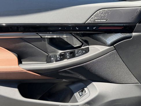 New 2026 BMW 530i xDrive w/ M Sport Package AWD/4WD image 27