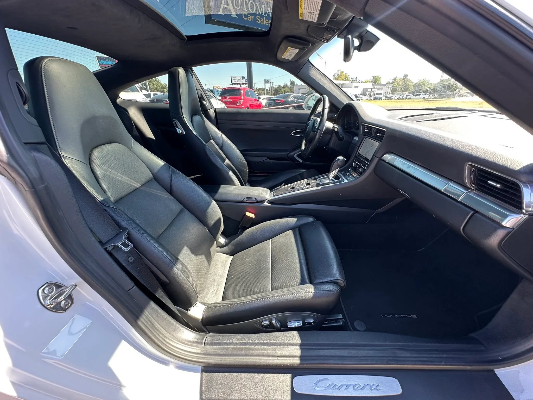 Used 2015 Porsche 911 Carrera image 10