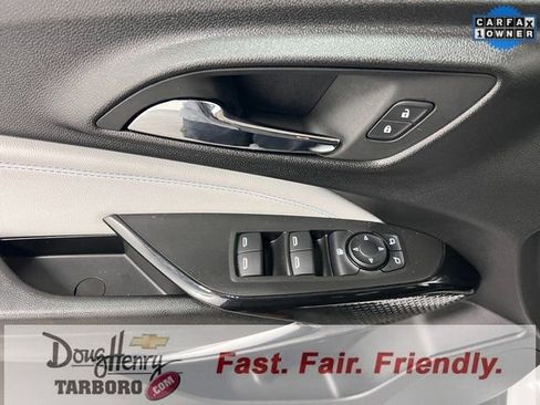 Used 2025 Chevrolet Trax LT w/ LT Convenience Package image 26