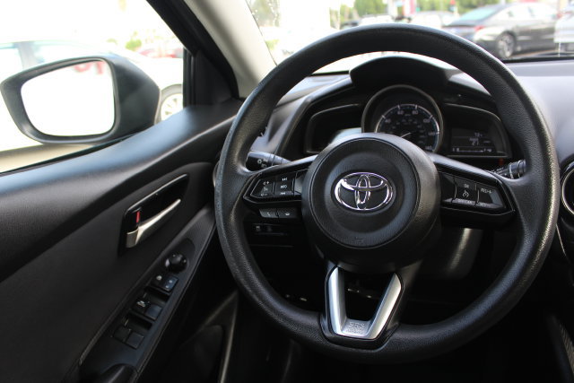 Used 2019 Toyota Yaris LE FWD image 44