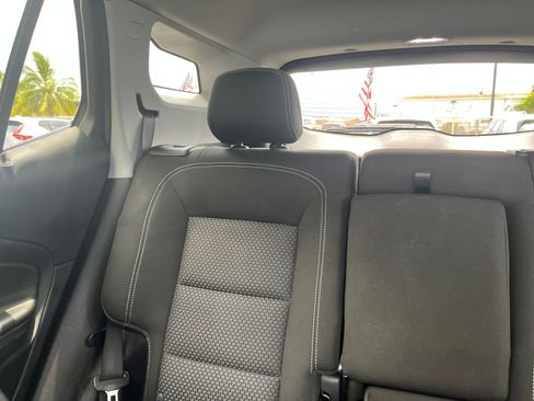 Used 2024 GMC Terrain SLE FWD image 39
