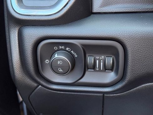 Used 2026 RAM 2500 Laramie AWD/4WD image 18