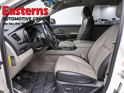 Used 2020 Kia Sedona EX FWD image 14