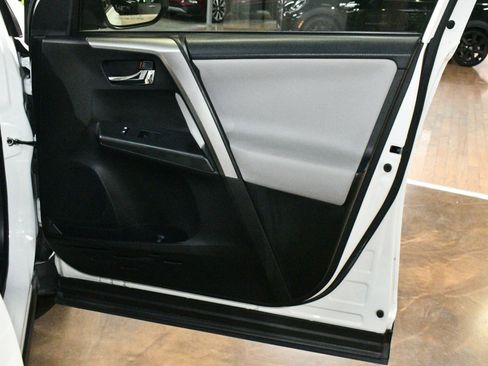 Used 2017 Toyota RAV4 XLE image 42