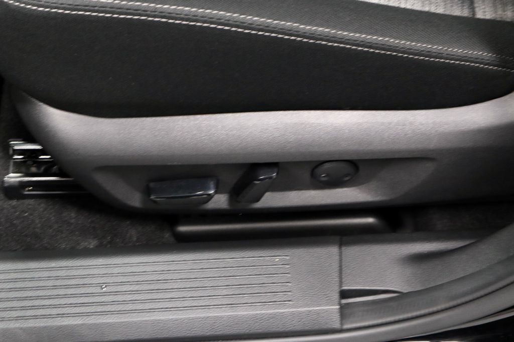 Certified 2023 Nissan Rogue SV AWD/4WD image 24