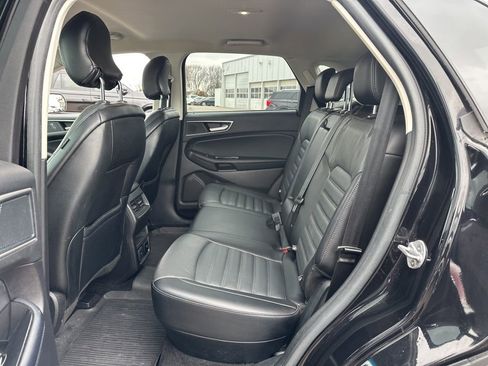 Used 2018 Ford Edge SEL w/ Equipment Group 201A image 20