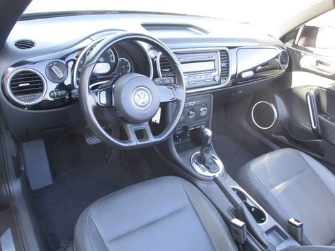 Used 2013 Volkswagen Beetle 2.5 FWD image 47