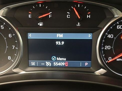 Used 2024 GMC Terrain SLT AWD/4WD image 31