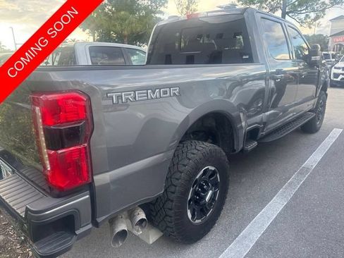 Used 2026 Ford F250 Lariat w/ Tremor Off-Road Package AWD/4WD image 4