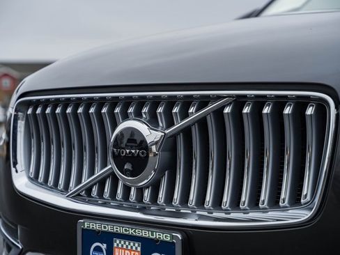 Certified 2023 Volvo XC90 B6 Plus w/ Protection Package Premier image 11