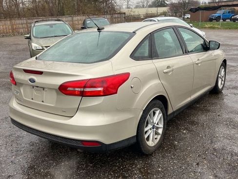 Used 2018 Ford Focus SE image 5