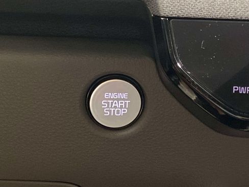 New 2026 Kia Carnival EX FWD image 25