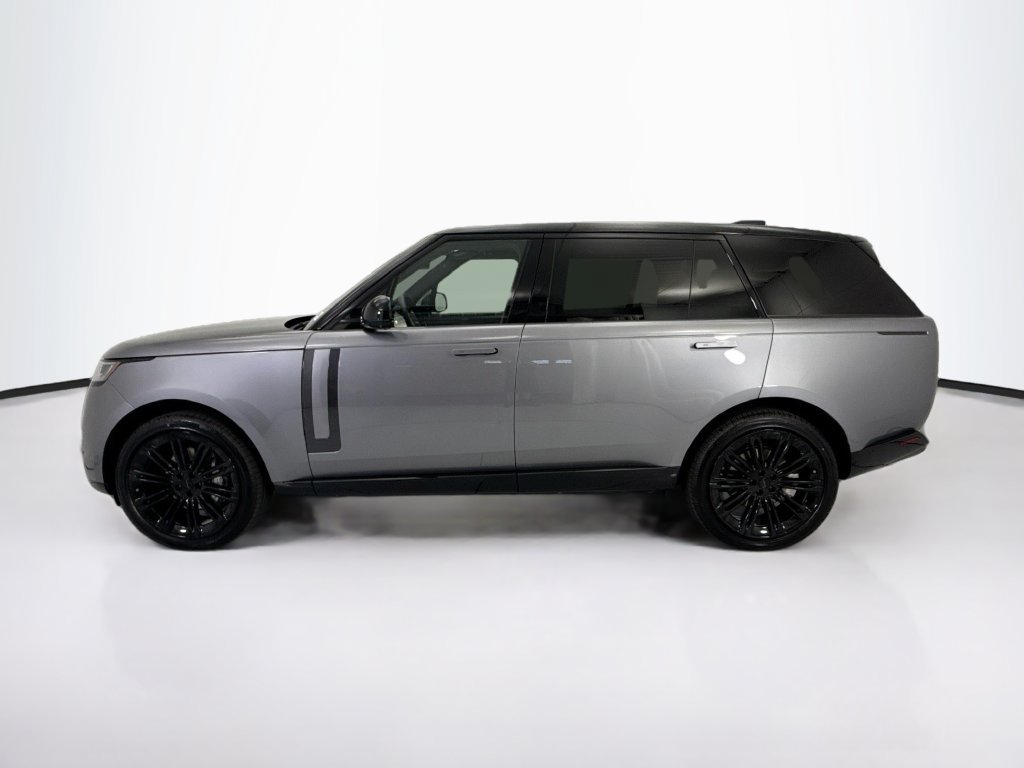 New 2026 Land Rover Range Rover Long Wheelbase SE AWD/4WD image 8